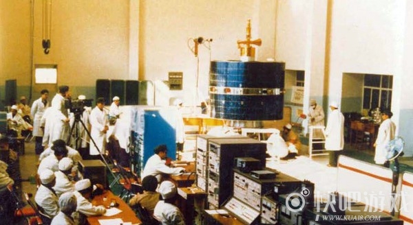 我国首次建成卫星通信网！《第九所》带你重温34年前的感动瞬间